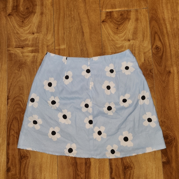 Princess Polly Floral Skirt - Picture 3 of 3